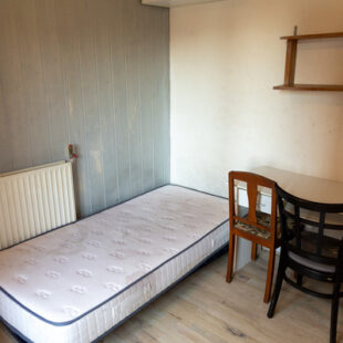 EXCLUSIVITE : 4 CHAMBRES  DE BONNE PROCHE GARE LILLE FLANDRE