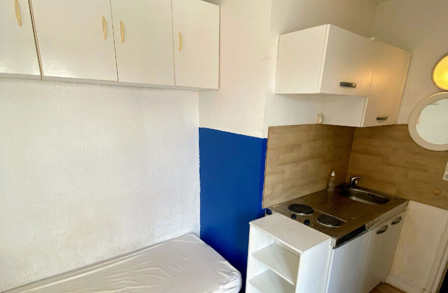 EXCLUSIVITE : 4 CHAMBRES  DE BONNE PROCHE GARE LILLE FLANDRE