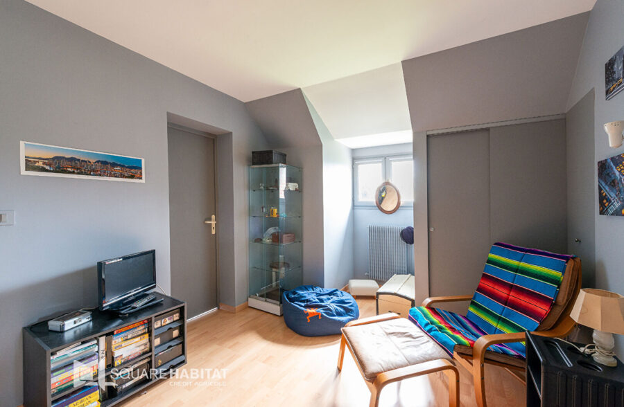 SUPERBE PAVILLON EN SEMI PLAIN PIED