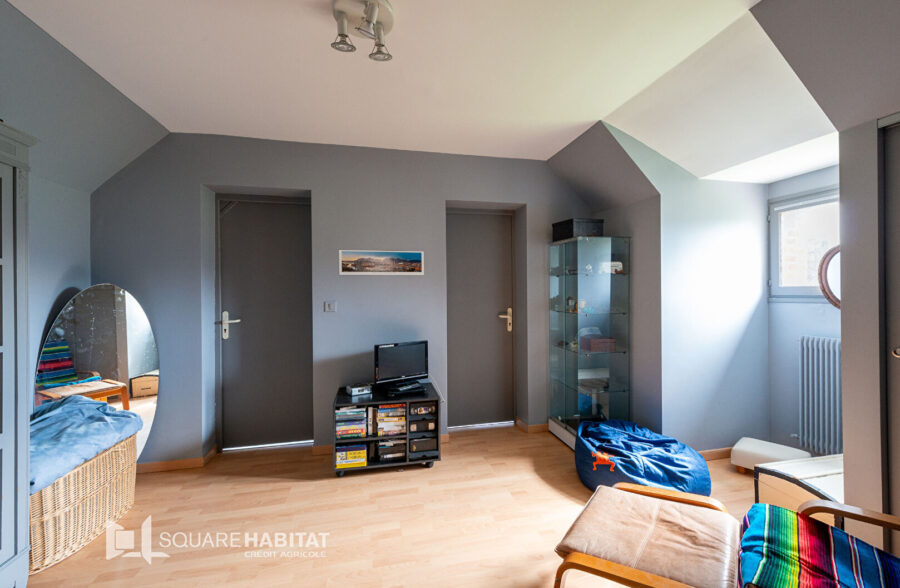 SUPERBE PAVILLON EN SEMI PLAIN PIED