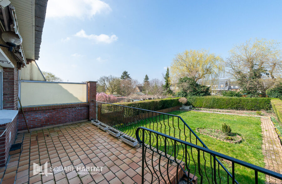 SEMI PLAIN PIED EN SECTEUR RESIDENTIEL