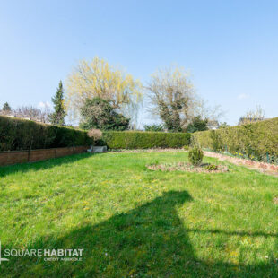 SEMI PLAIN PIED EN SECTEUR RESIDENTIEL
