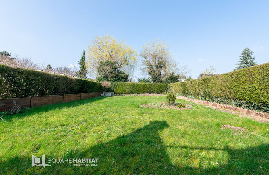 SEMI PLAIN PIED EN SECTEUR RESIDENTIEL