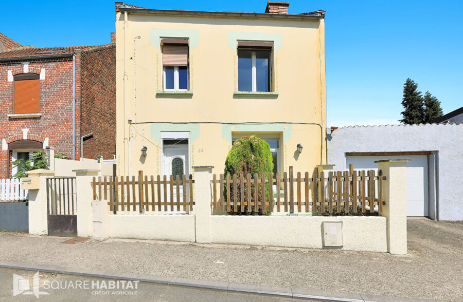 Maison Avion 5 pièce(s) 99 m2 avec jardin.