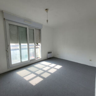 Appartement Lens 2 pièce(s) 45.52 m2 avec parking et terrasse.