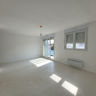 Appartement Lens 2 pièce(s) 45.52 m2 avec parking et terrasse.