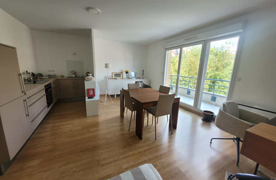 LILLE VAUBAN : EXCLUSIVITE : Magnifique et spacieux type 2 de 54m² traversant avec balcon