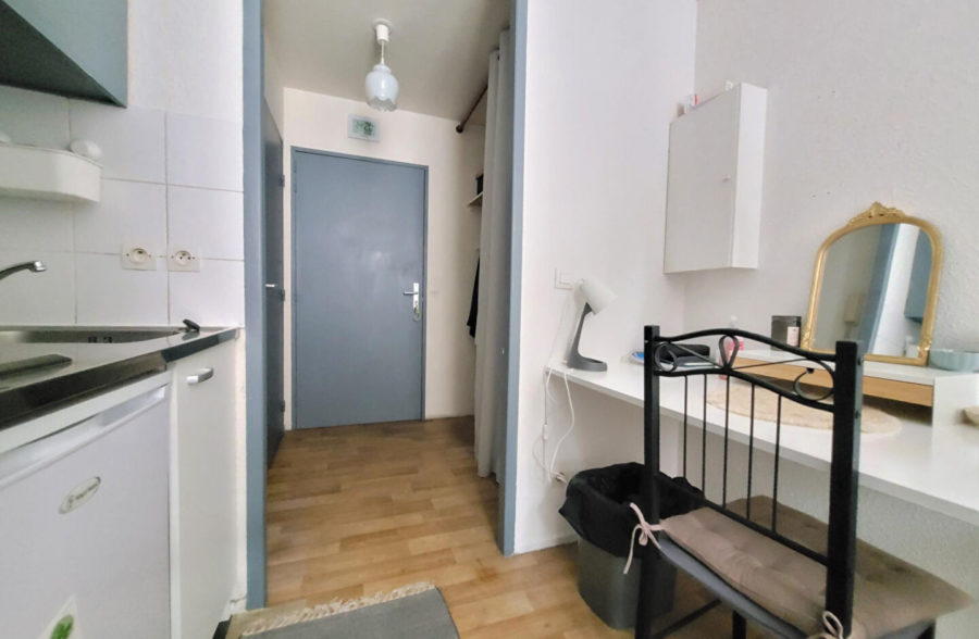 EXCLUSIVITE – LILLE WAZEMMES – MONTEBELLO : Studio avec parking  Sous compromis 