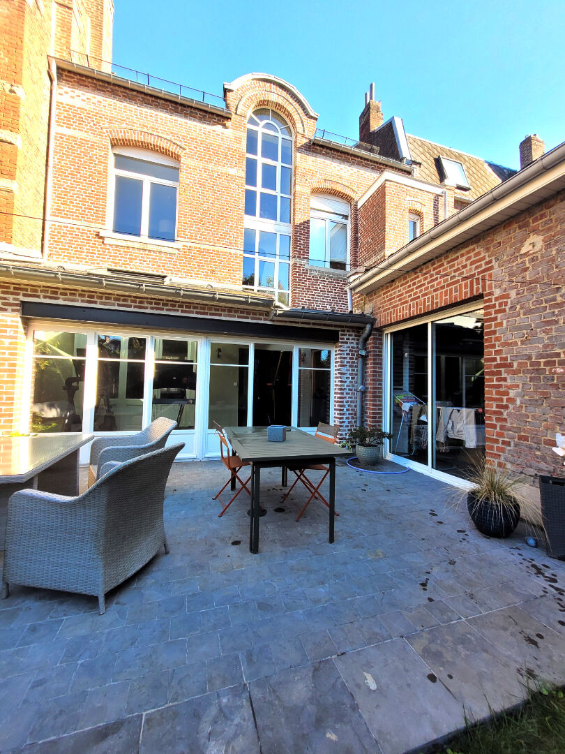 Maison Cambrai 10 pièce(s) 270 m2
