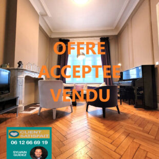 Maison Cambrai 10 pièce(s) 270 m2  Sous compromis 
