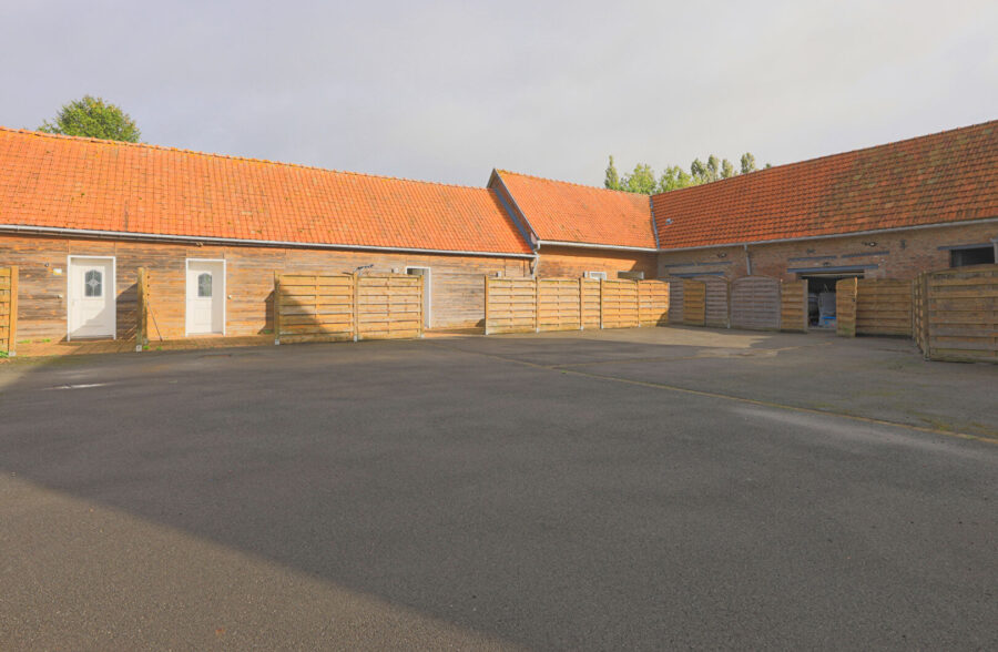 Ensemble Immobilier  Maison 150m² Hab + 5 Logements + Terrain