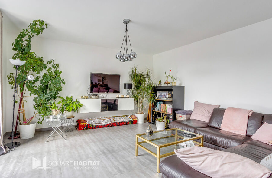 loft 3 pièces 111 m2  complètement rénové + place de parking Privée sur Roubaix