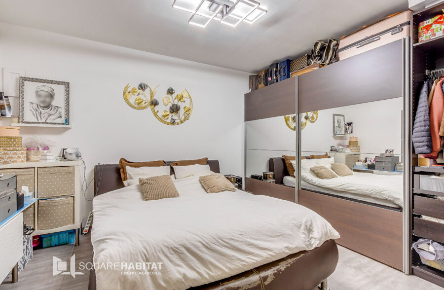 loft 3 pièces 111 m2  complètement rénové + place de parking Privée sur Roubaix