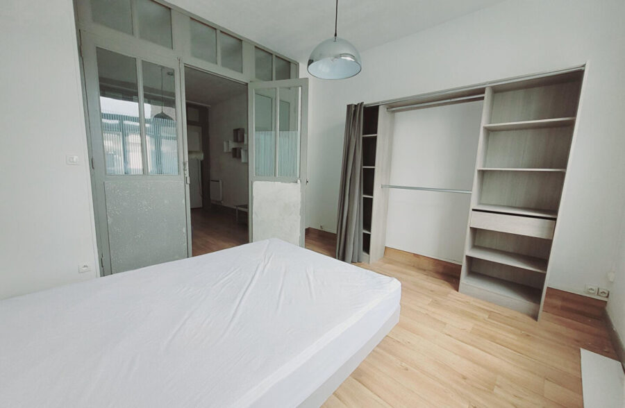 RONCHIN – APPARTEMENT – PETITE COPROPRIETE – JARDIN – GARAGE <small> Sous compromis </small>