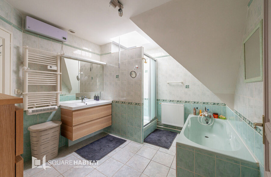 Maison Hasnon 7 pièce(s) 146 m2