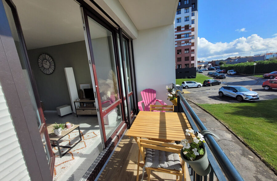 Appartement Ronchin 1 pièce(s) 39 m2 VENDU LOUE <small> Sous compromis </small>