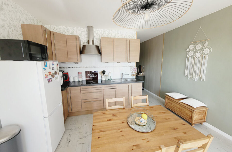 Appartement Ronchin 1 pièce(s) 39 m2 VENDU LOUE <small> Sous compromis </small>