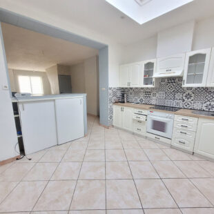 Maison 1930 de 80m² dans une rue calme avec extérieur  Sous offre 