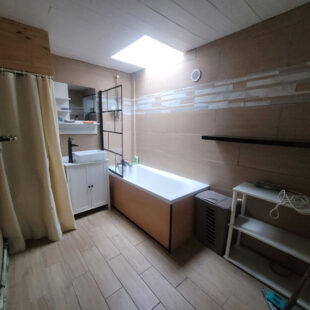 Maison 1930 de 80m² dans une rue calme avec extérieur  Sous offre 