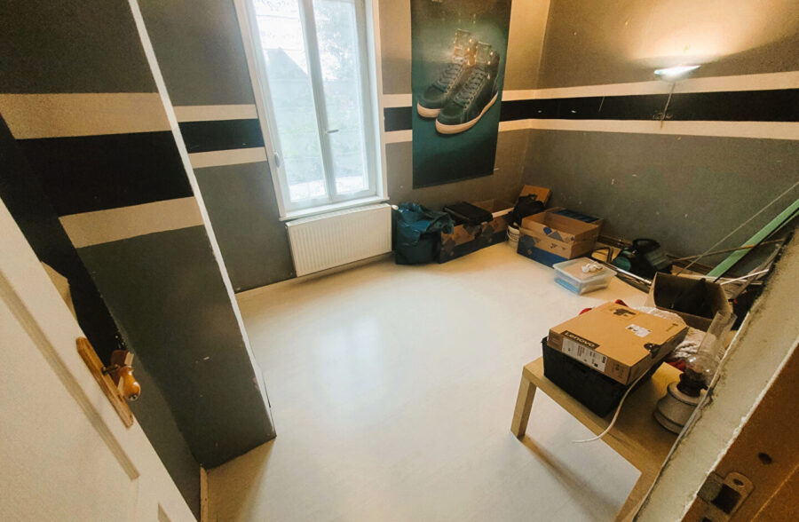 Maison 1930 de 80m² dans une rue calme avec extérieur  Sous offre 