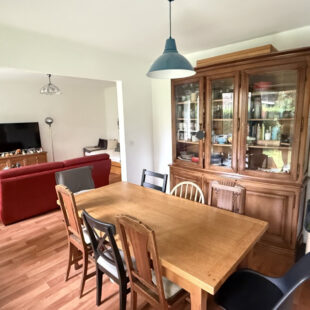 CORMONTAIGNE APPARTEMENT  3 CHAMBRES, PARKING, CAVE ET JARDIN