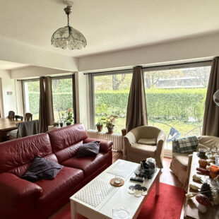 CORMONTAIGNE APPARTEMENT  3 CHAMBRES, PARKING, CAVE ET JARDIN