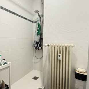 CORMONTAIGNE APPARTEMENT  3 CHAMBRES, PARKING, CAVE ET JARDIN