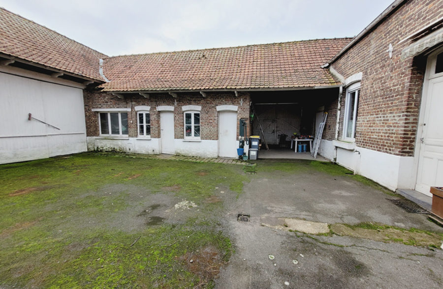 Ferme 4 chambres avec hangar