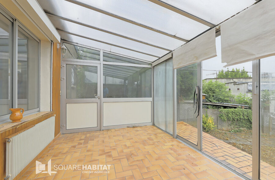 Maison 62218 6 pièce(s) 170 m2 , jardin , 3 garages.