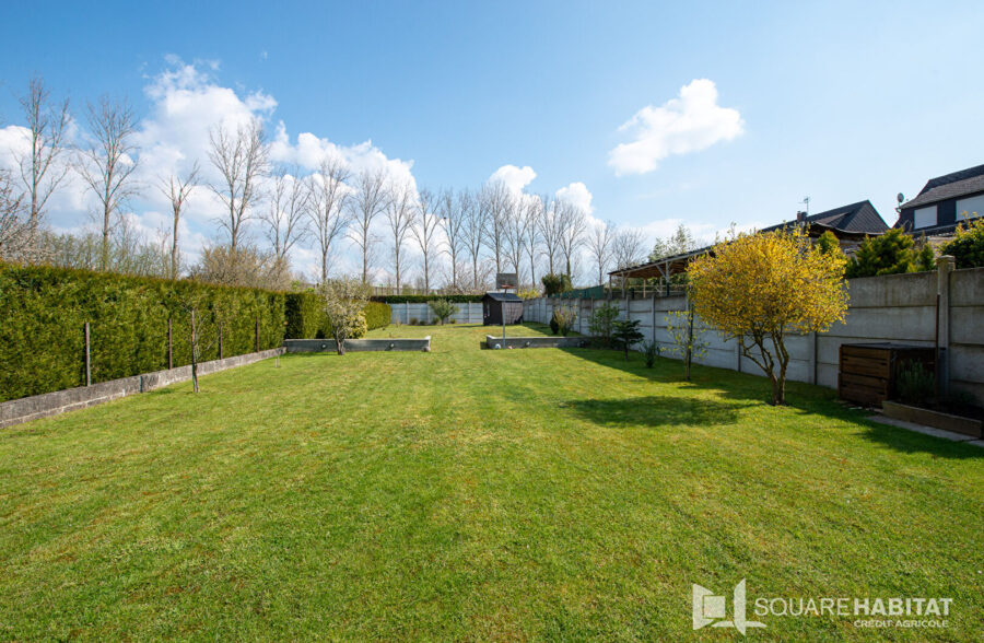 PAVILLON SEMI INDIVIDUEL AVEC DOUBLE GARAGE