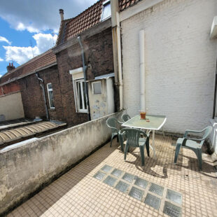 LILLE FIVES-LOCAL COMMERCIAL-3CHAMBRES