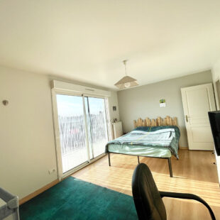Appartement  110 m² balcon garage