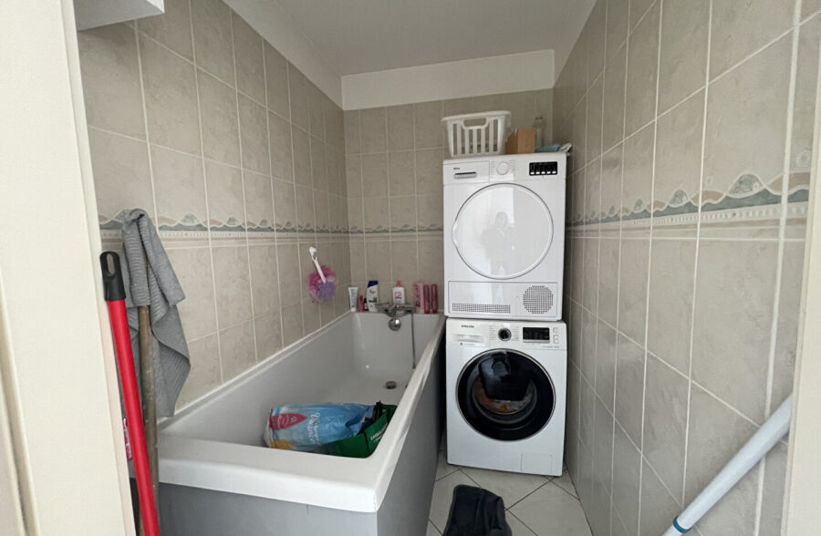 Appartement  110 m² balcon garage