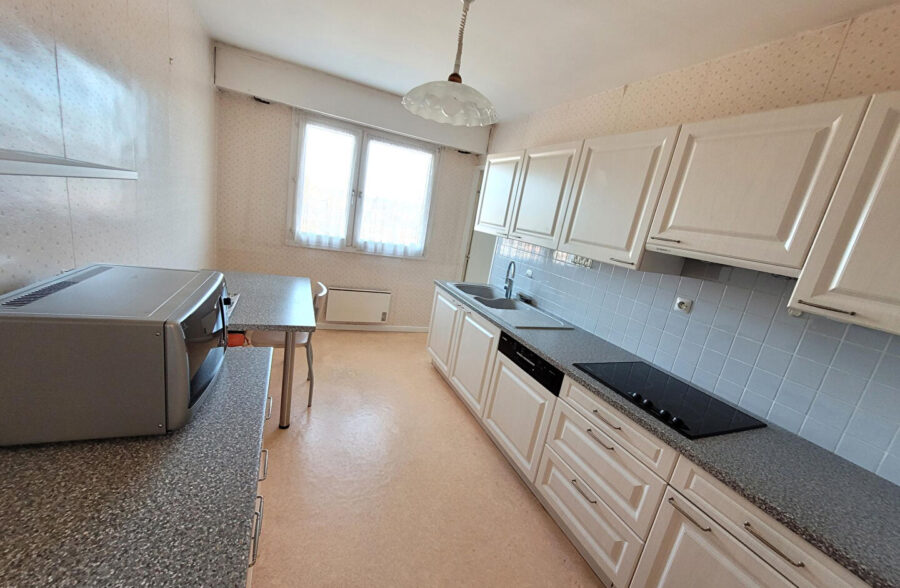 Lomme Métro Canteleu – T4 de 114m² – balcon – parking – cave