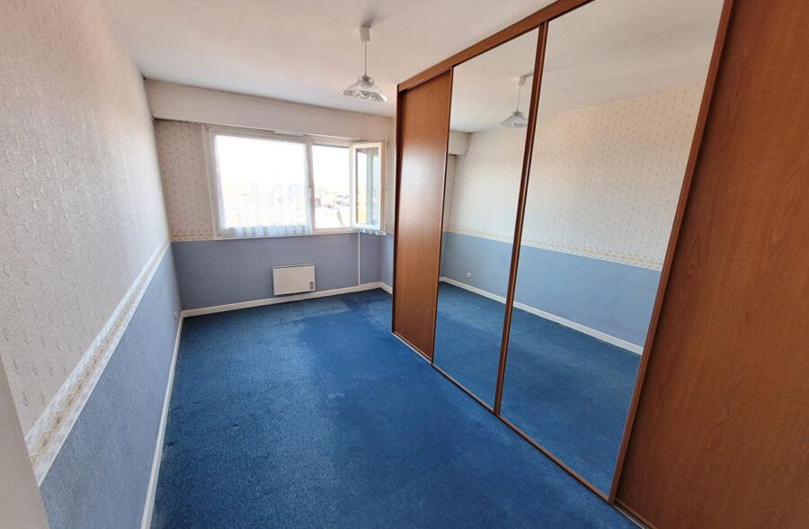 Lomme Métro Canteleu – T4 de 114m² – balcon – parking – cave