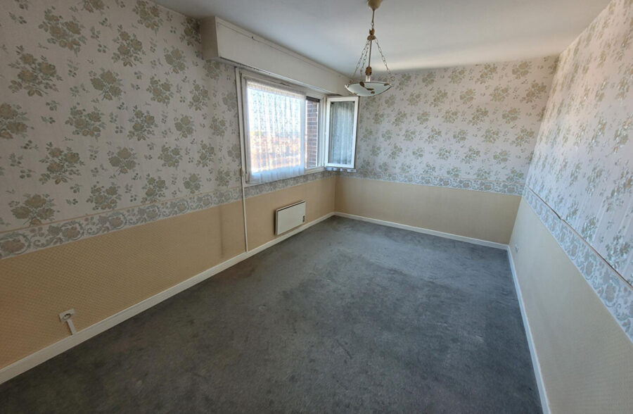 Lomme Métro Canteleu – T4 de 114m² – balcon – parking – cave