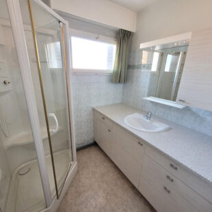 Lomme Métro Canteleu – T4 de 114m² – balcon – parking – cave