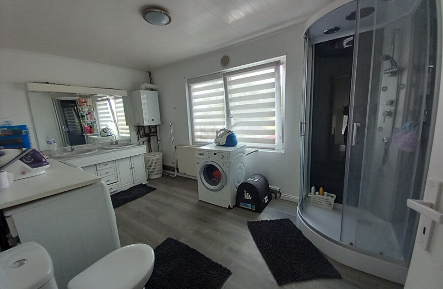 BLANCHE PORTE : MAISON 3 CHAMBRES JARDIN DE VILLE