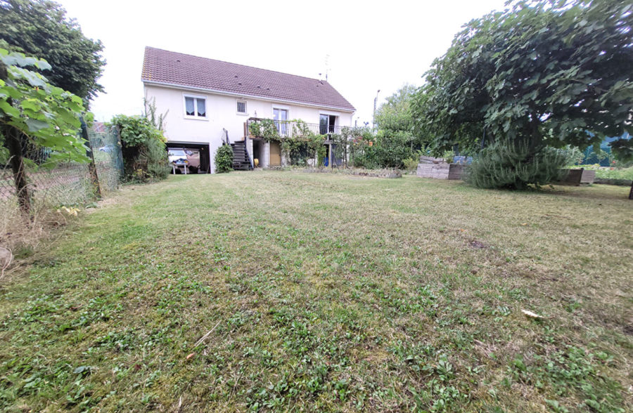 Plain-pied individuel 95 m²  Sous compromis 