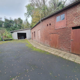 Maison semi individuelle, jardin, garage