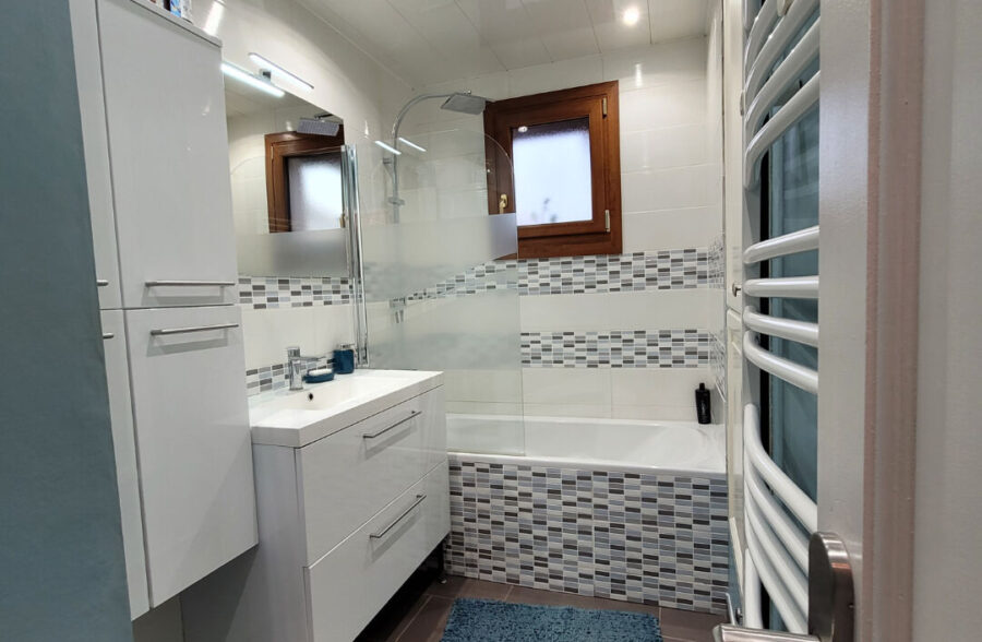 Maison plain pied sous sol complet