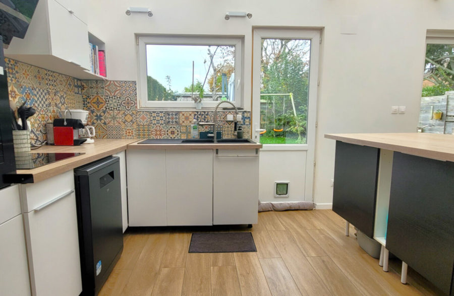 Belle maison avec 4 chambres, jardin exposé sud et proche métro – DPE C