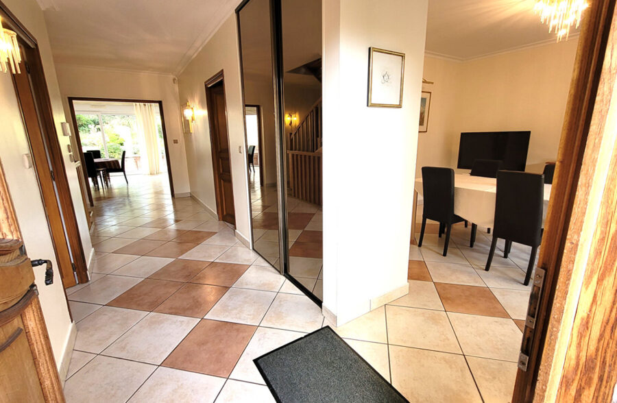 Maison Cambrai 10 pièce(s) 185 m2 <small> Sous compromis </small>