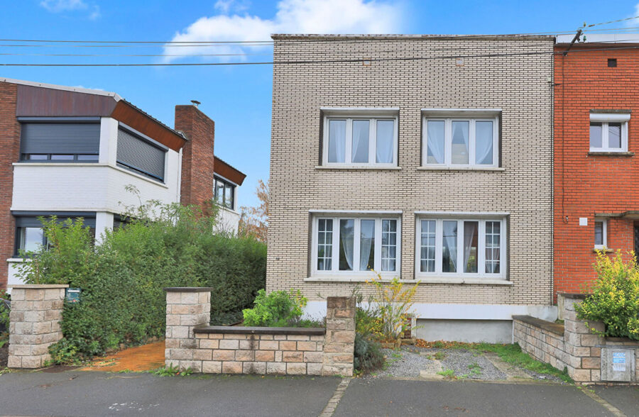 MAISON EN 3 CHAMBRES ET GRAND JARDIN