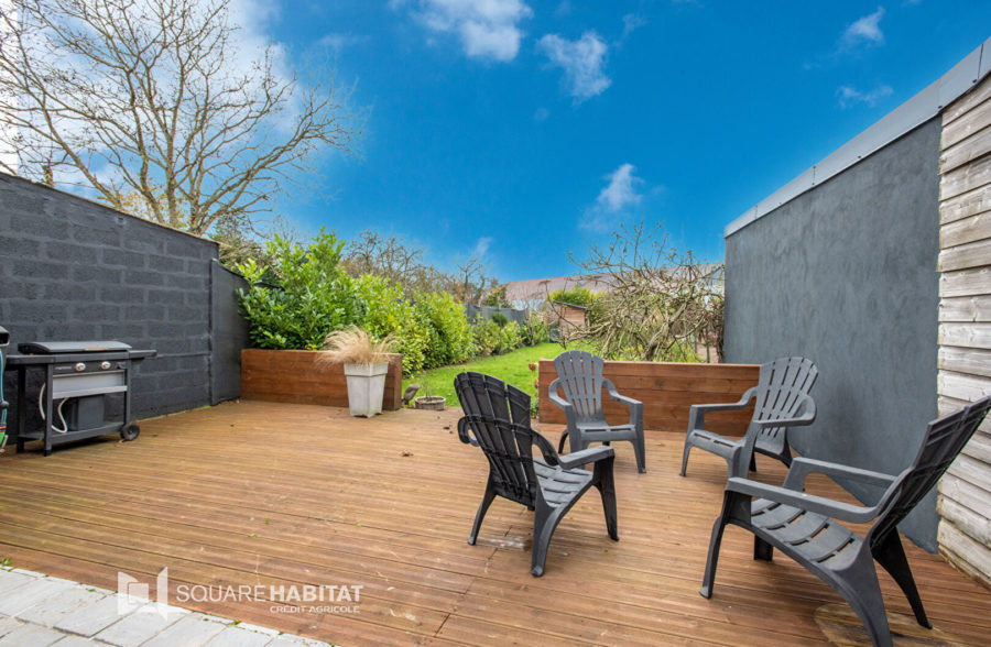 Maison avec terrasse et jardin