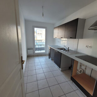 À Vendre ou possibilité leasing: Splendide Appartement T5 avec place de parking privé à Roubaix