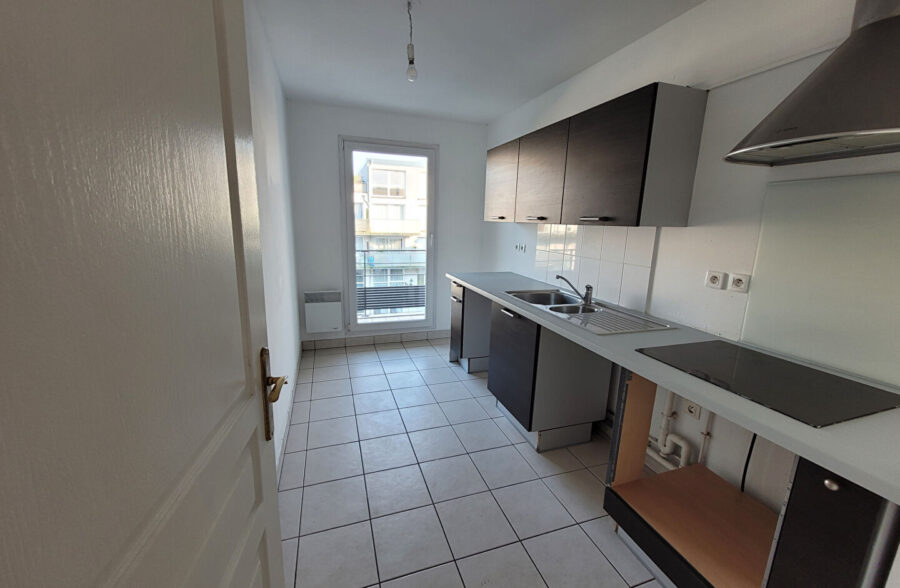 À Vendre ou possibilité leasing: Splendide Appartement T5 avec place de parking privé à Roubaix