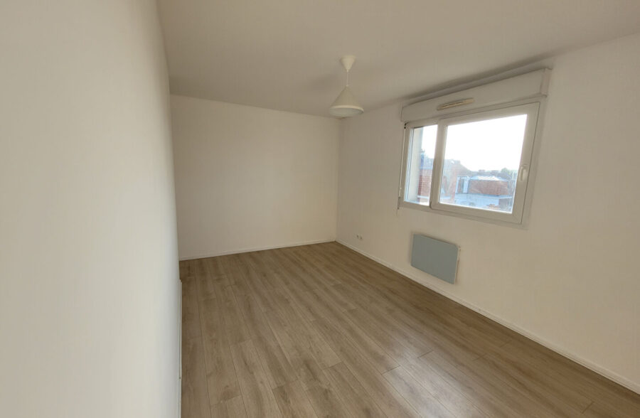 À Vendre ou possibilité leasing: Splendide Appartement T5 avec place de parking privé à Roubaix