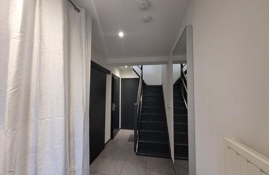 MAISON RENOVEE ET PLEINE DE CHARME