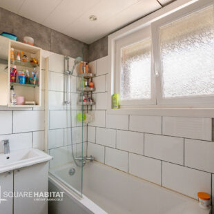 MAISON SEMI INDIVIDUELLE AVEC JARDIN ET GARAGE